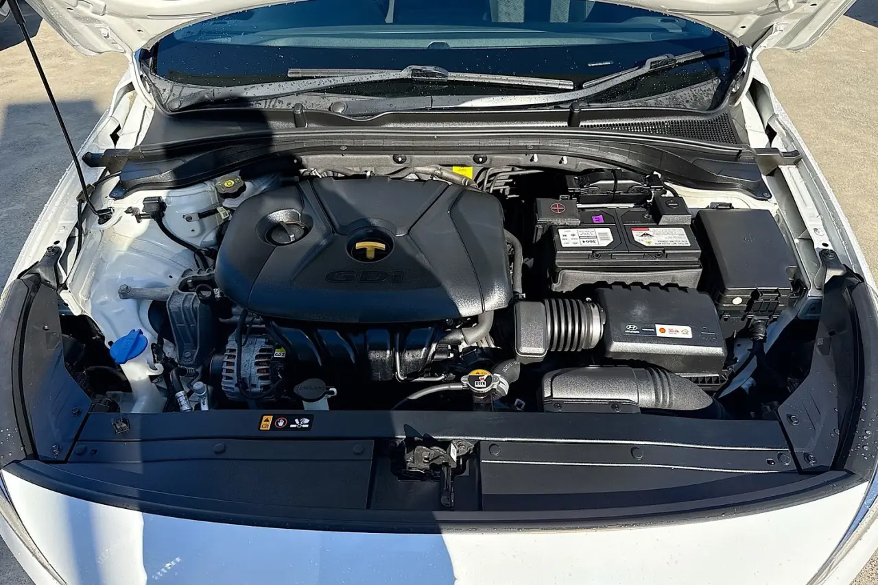 2020 Hyundai i30 Gallery Image 28