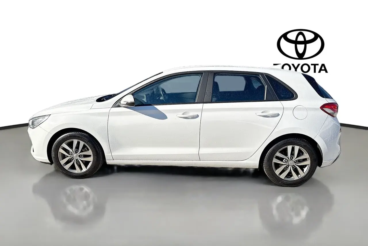 2020 Hyundai i30 Gallery Image 5