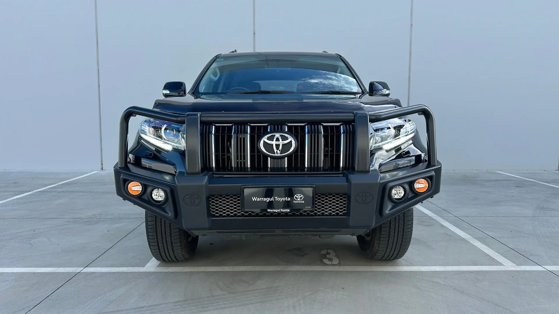 2019 Toyota Landcruiser Prado Gallery Image 2