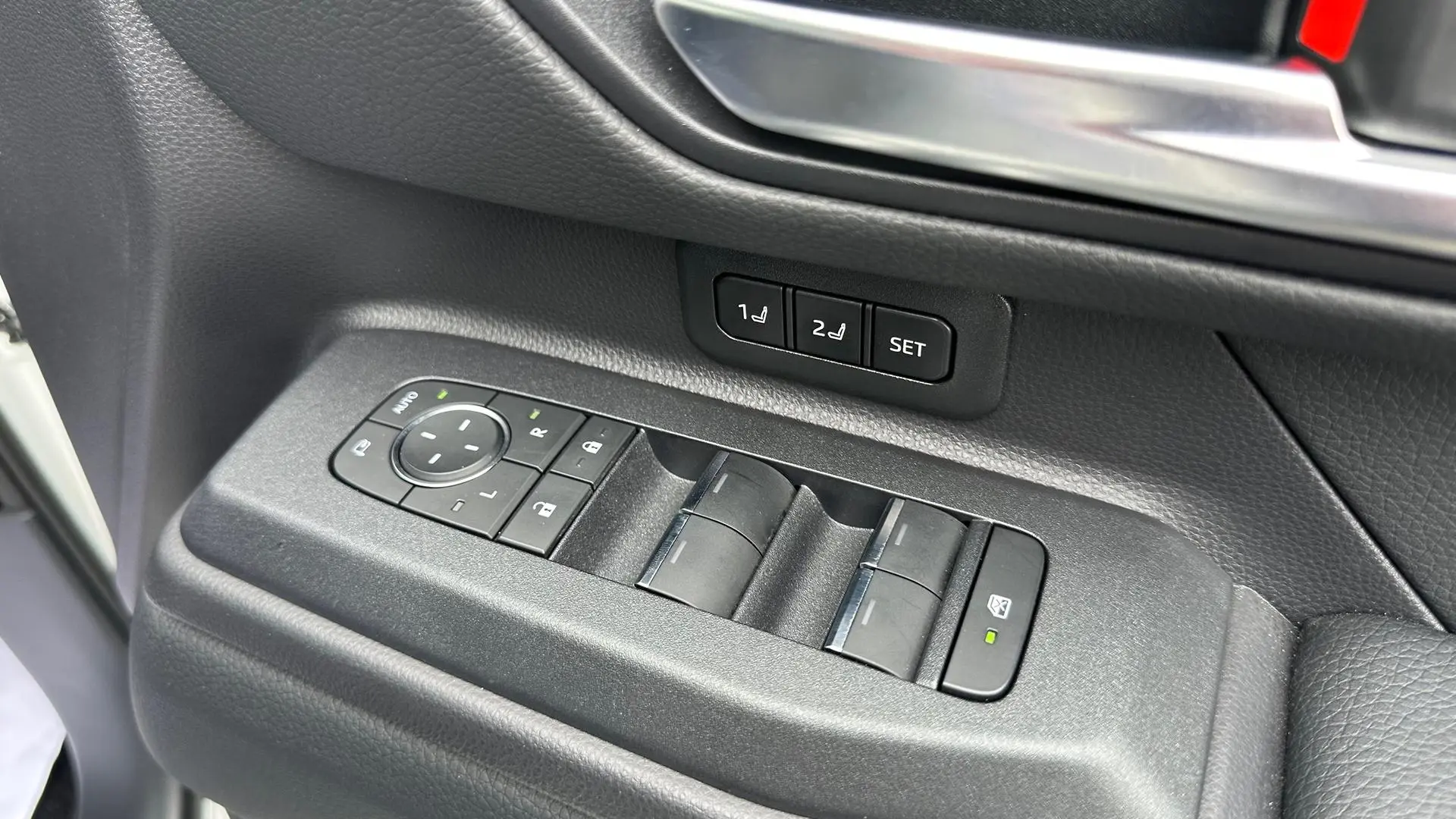 2024 Toyota Landcruiser Prado Gallery Image 16