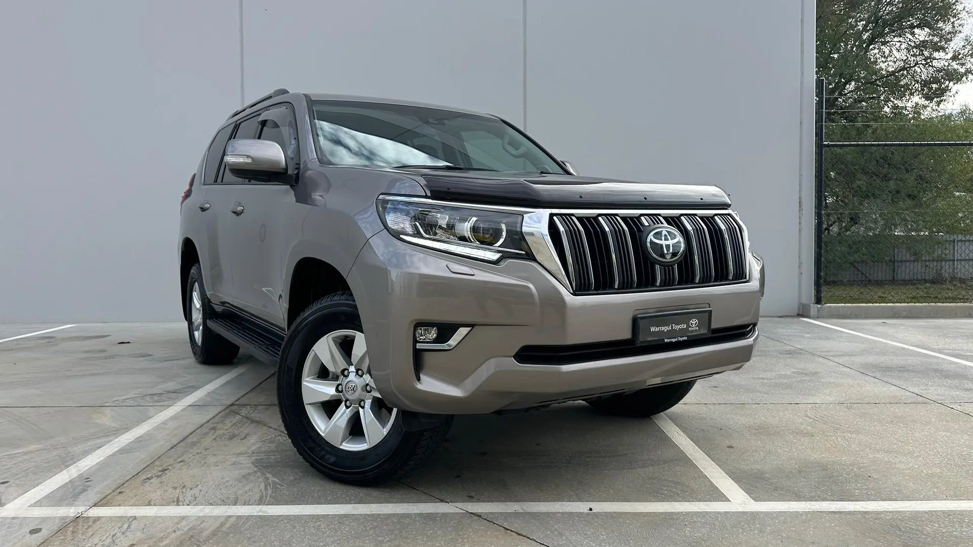 2022 Toyota Landcruiser Prado Gallery Image 1