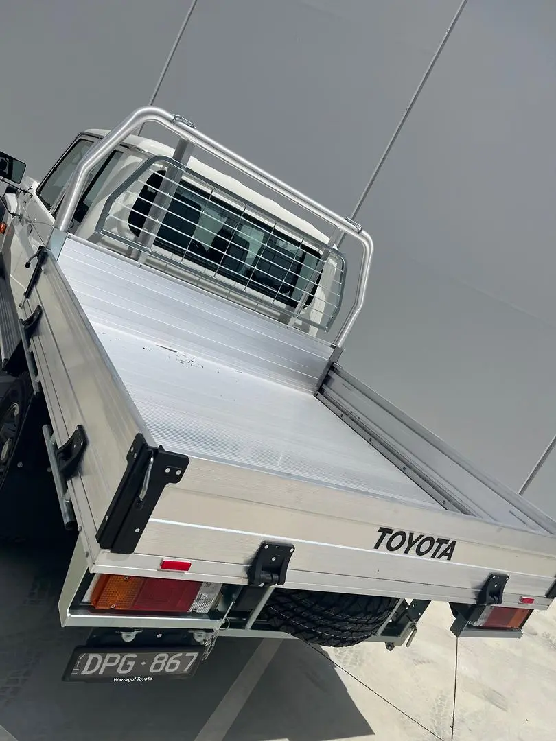 2025 Toyota Landcruiser Gallery Image 13