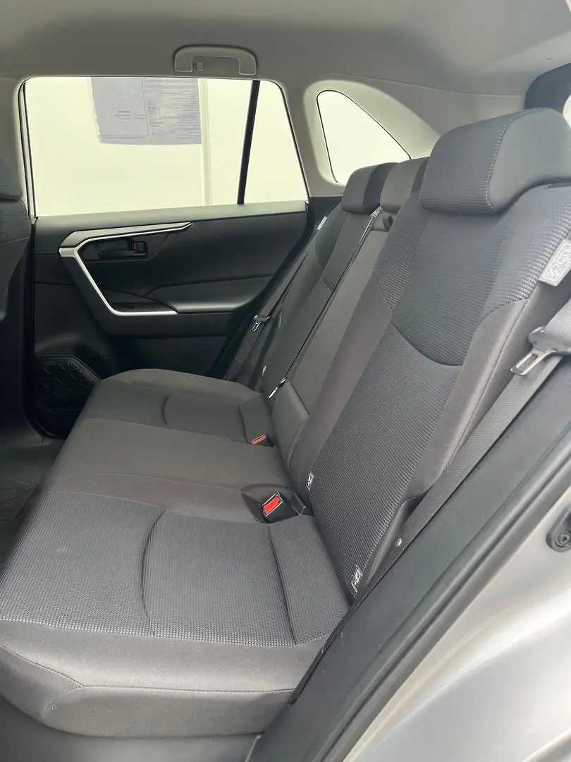 2023 Toyota RAV4 Gallery Image 8