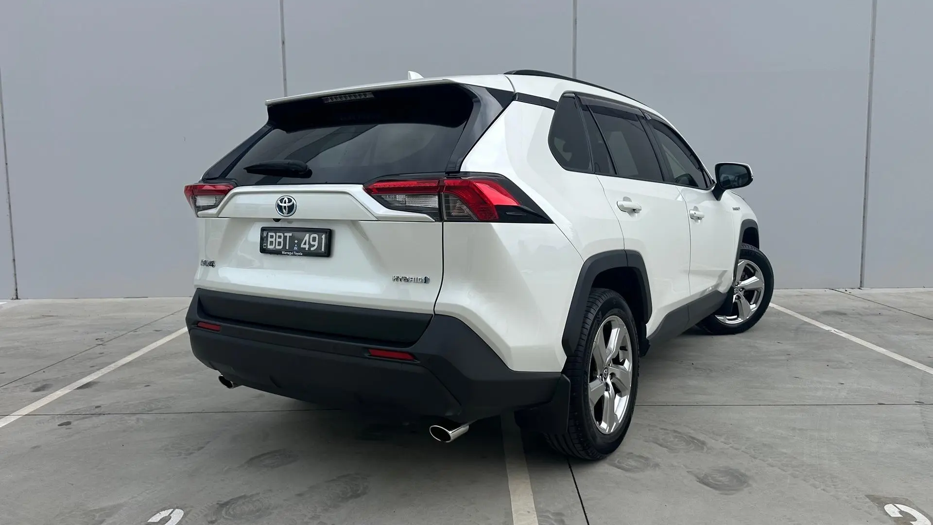 2019 Toyota RAV4 Gallery Image 8