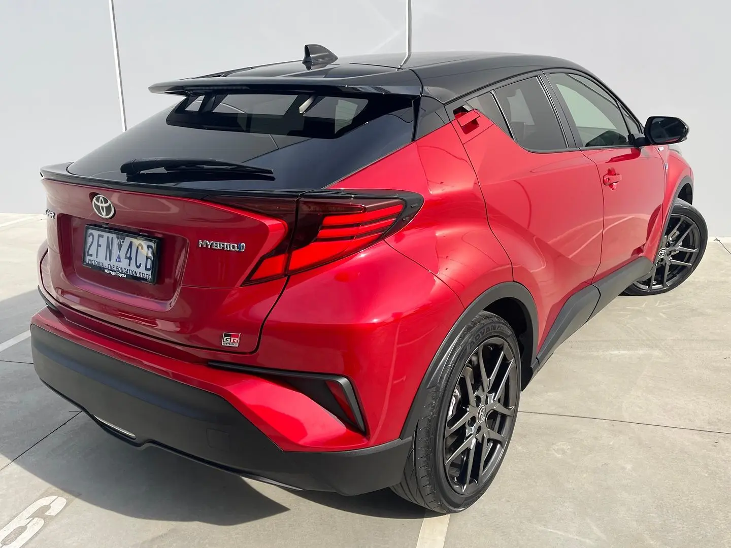 2021 Toyota C-HR Gallery Image 13