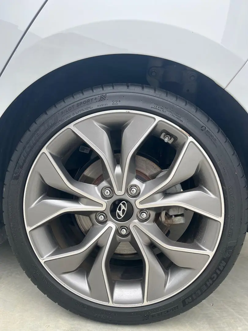 2021 Hyundai i30 Gallery Image 5