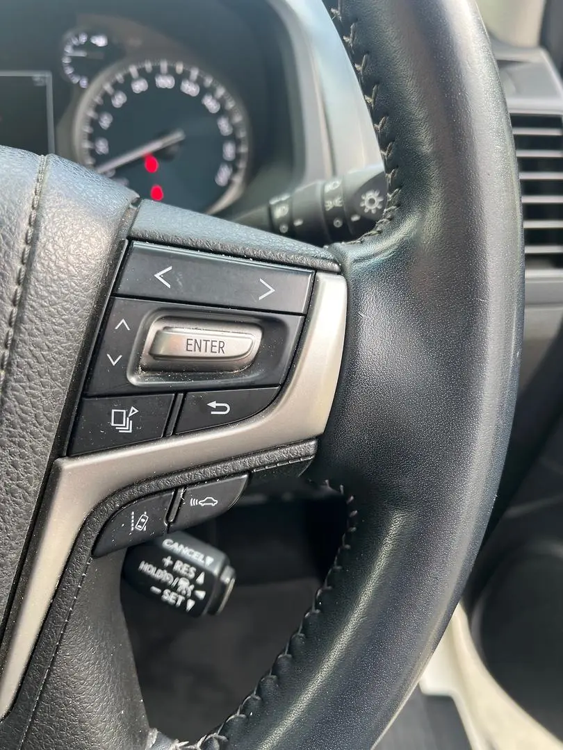 2018 Toyota Landcruiser Prado Gallery Image 25