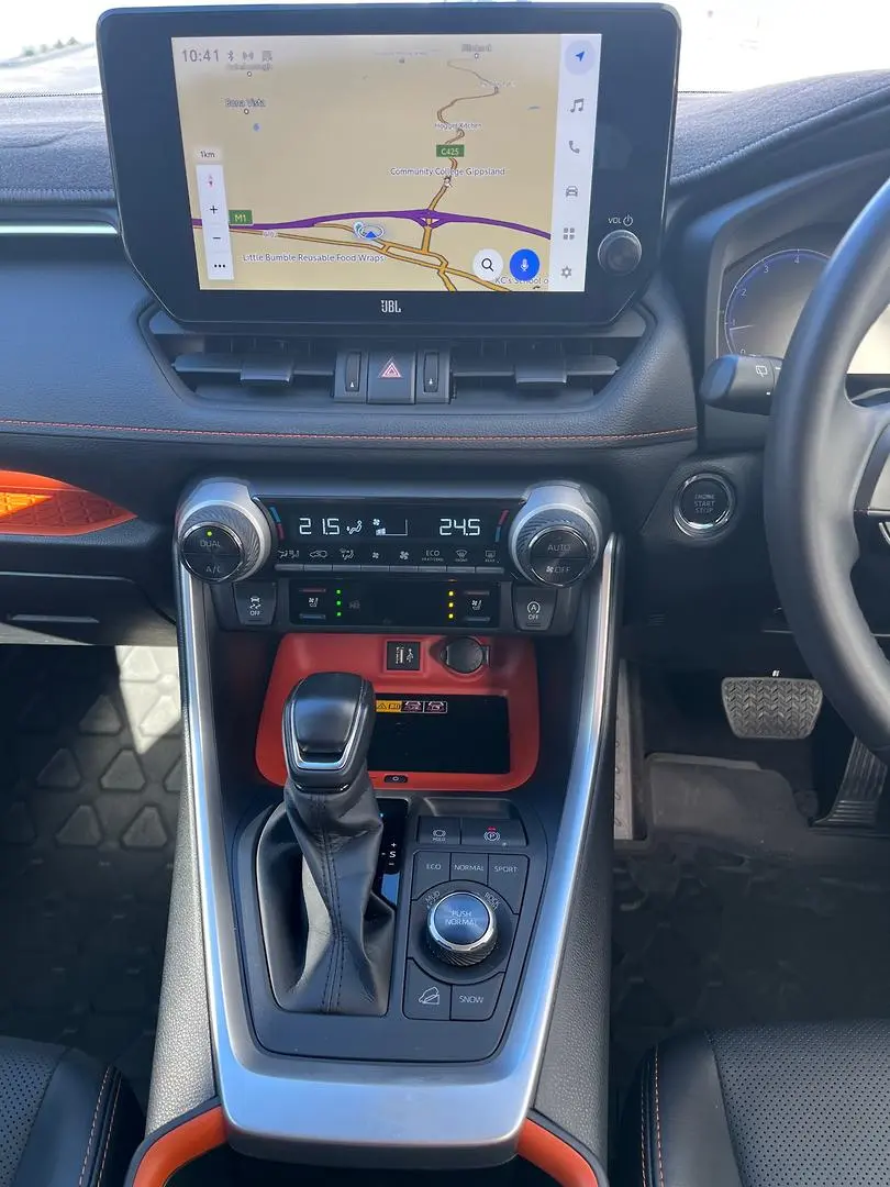 2023 Toyota RAV4 Gallery Image 19