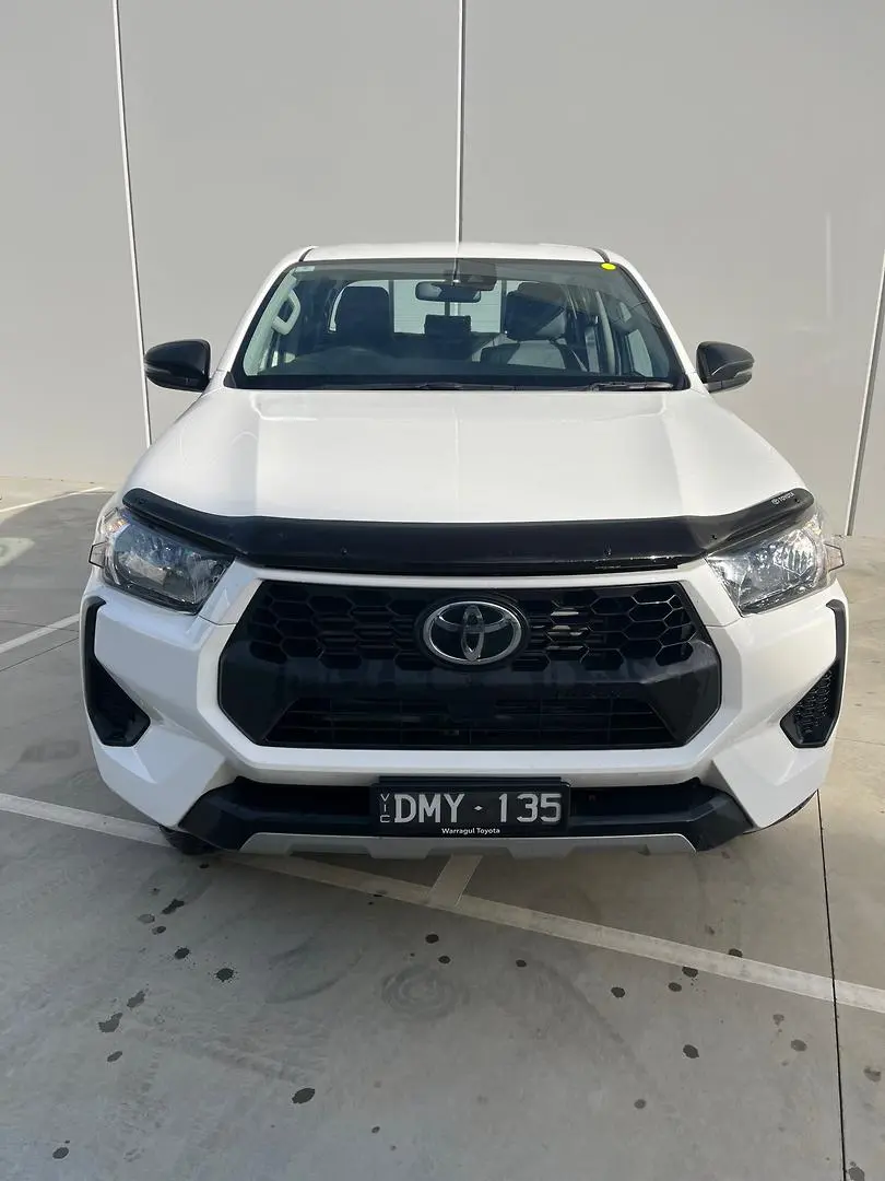 2024 Toyota Hilux Gallery Image 2