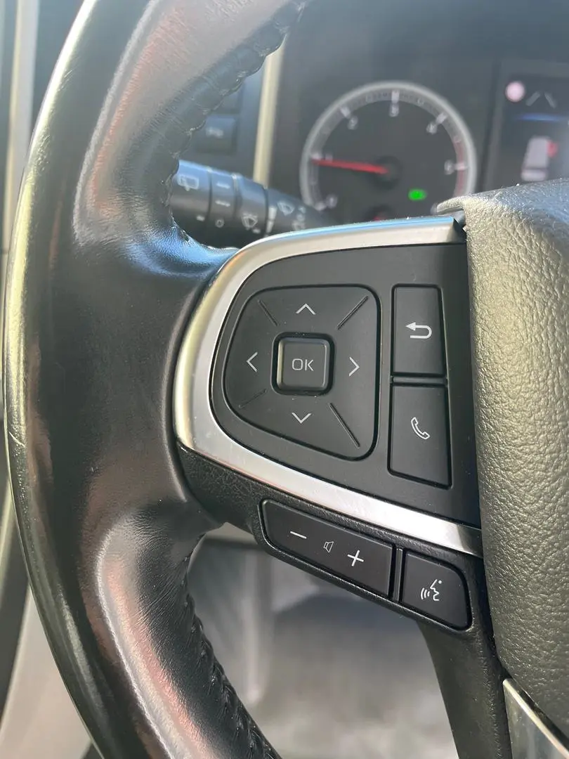 2020 Toyota Hiace Gallery Image 20
