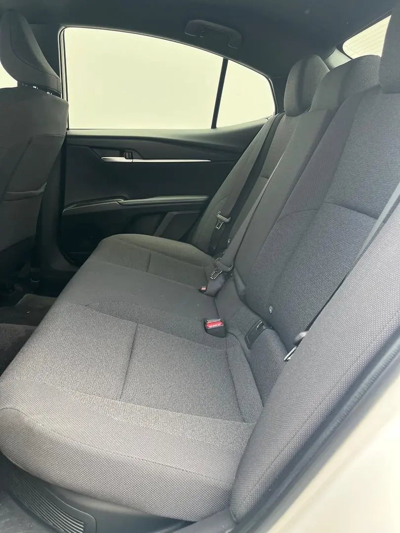 2025 Toyota Camry Gallery Image 8