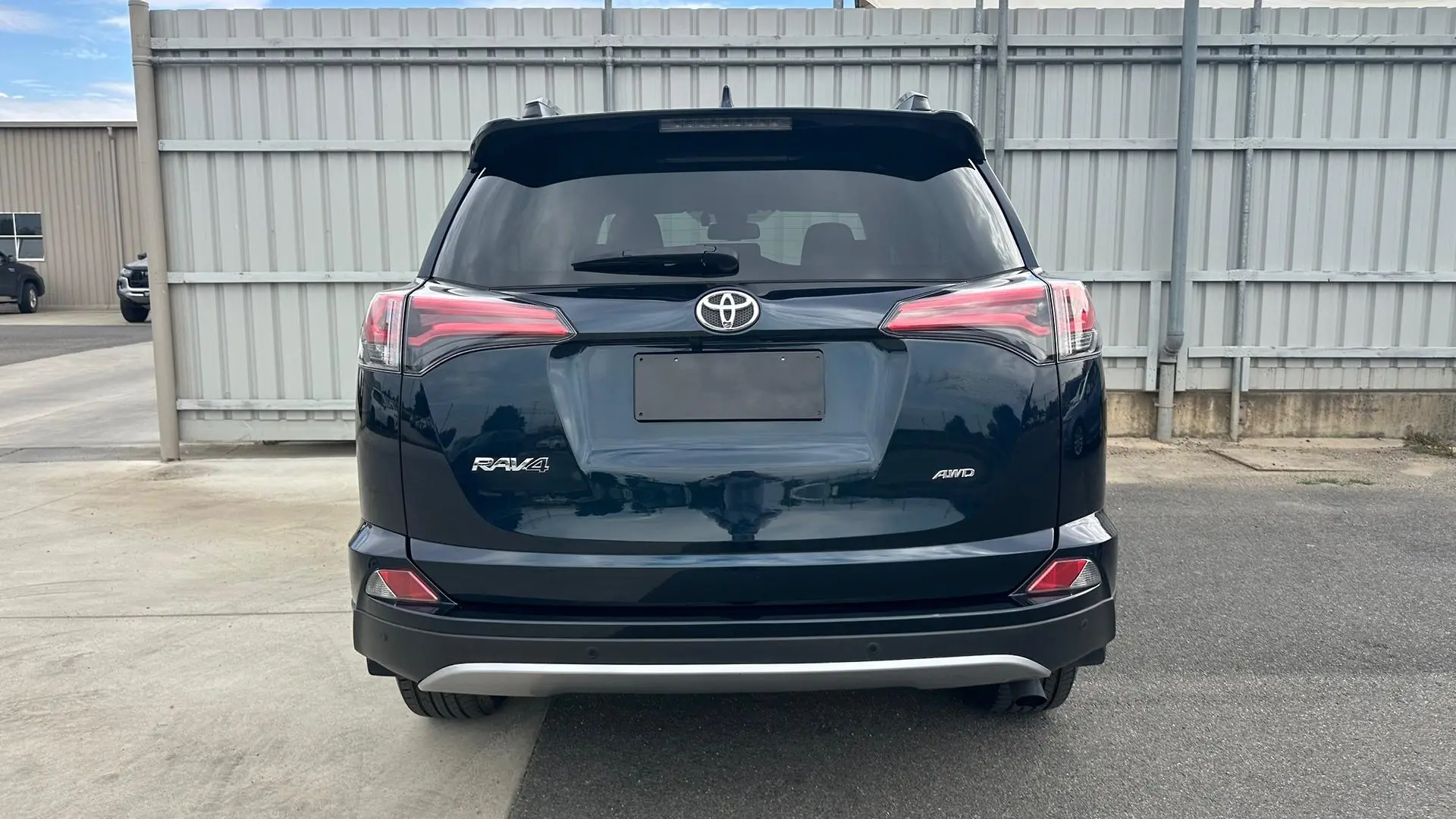 2018 Toyota Rav4 Gallery Image 9