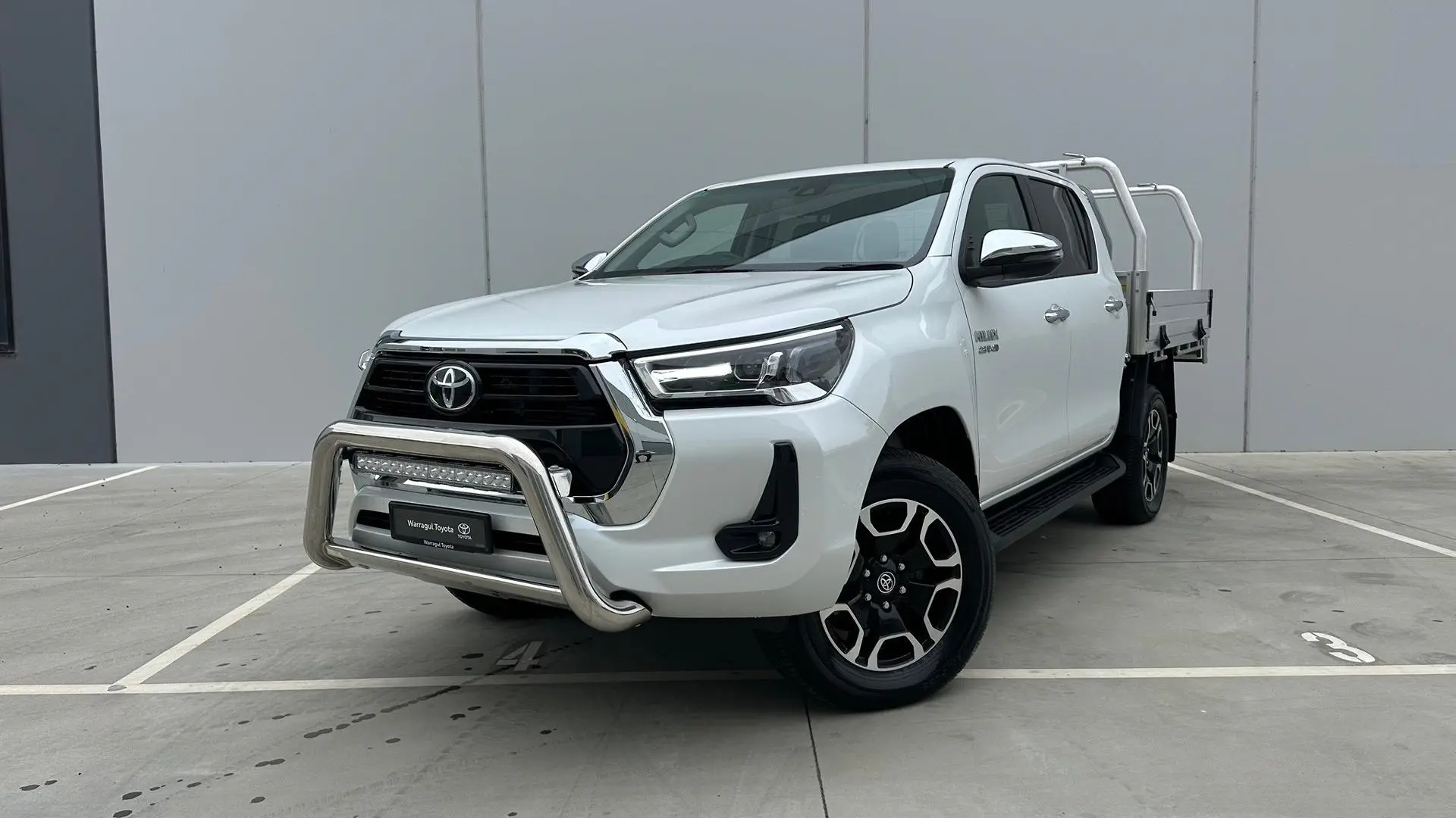 2023 Toyota Hilux Gallery Image 2