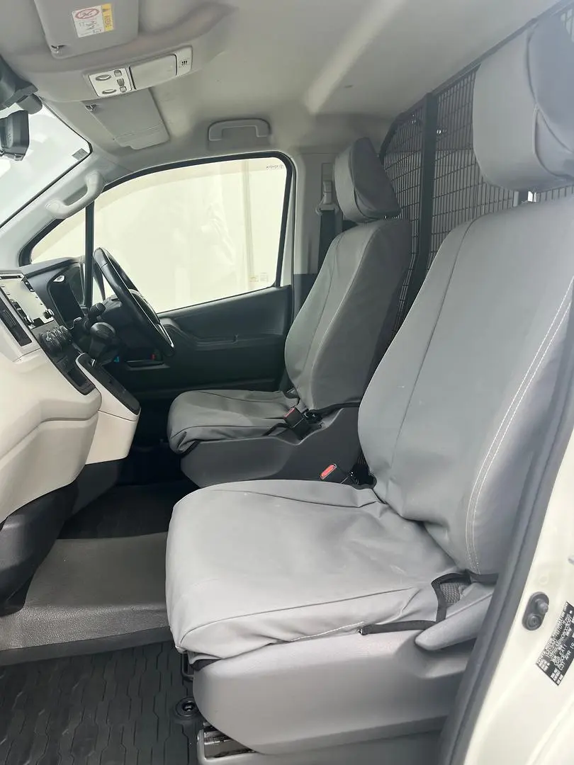2019 Toyota Hiace Gallery Image 7