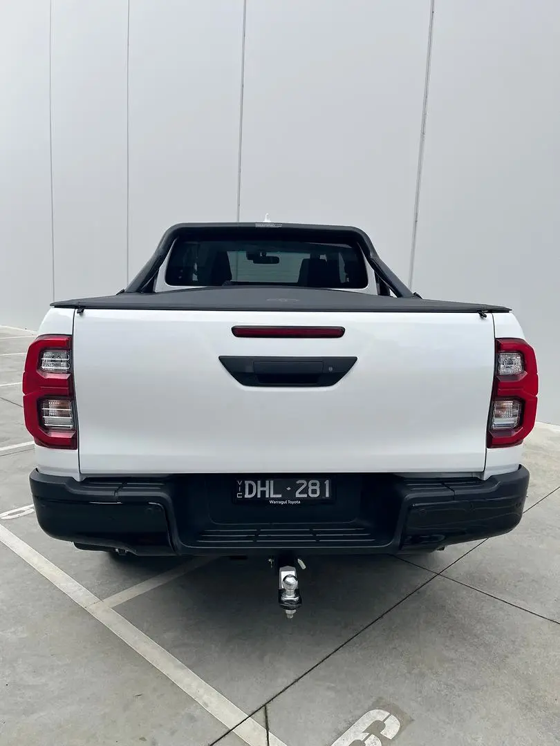 2024 Toyota Hilux Gallery Image 12