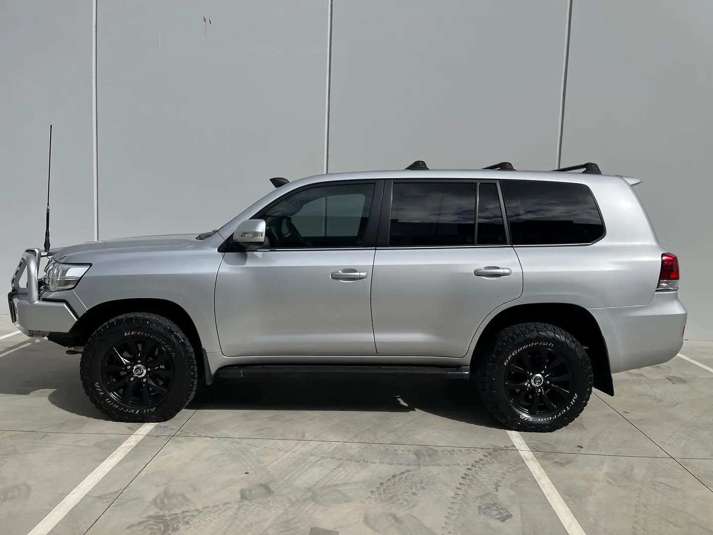 2017 Toyota Landcruiser Gallery Image 28