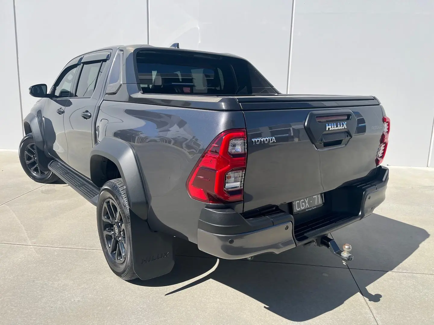2023 Toyota Hilux Gallery Image 10