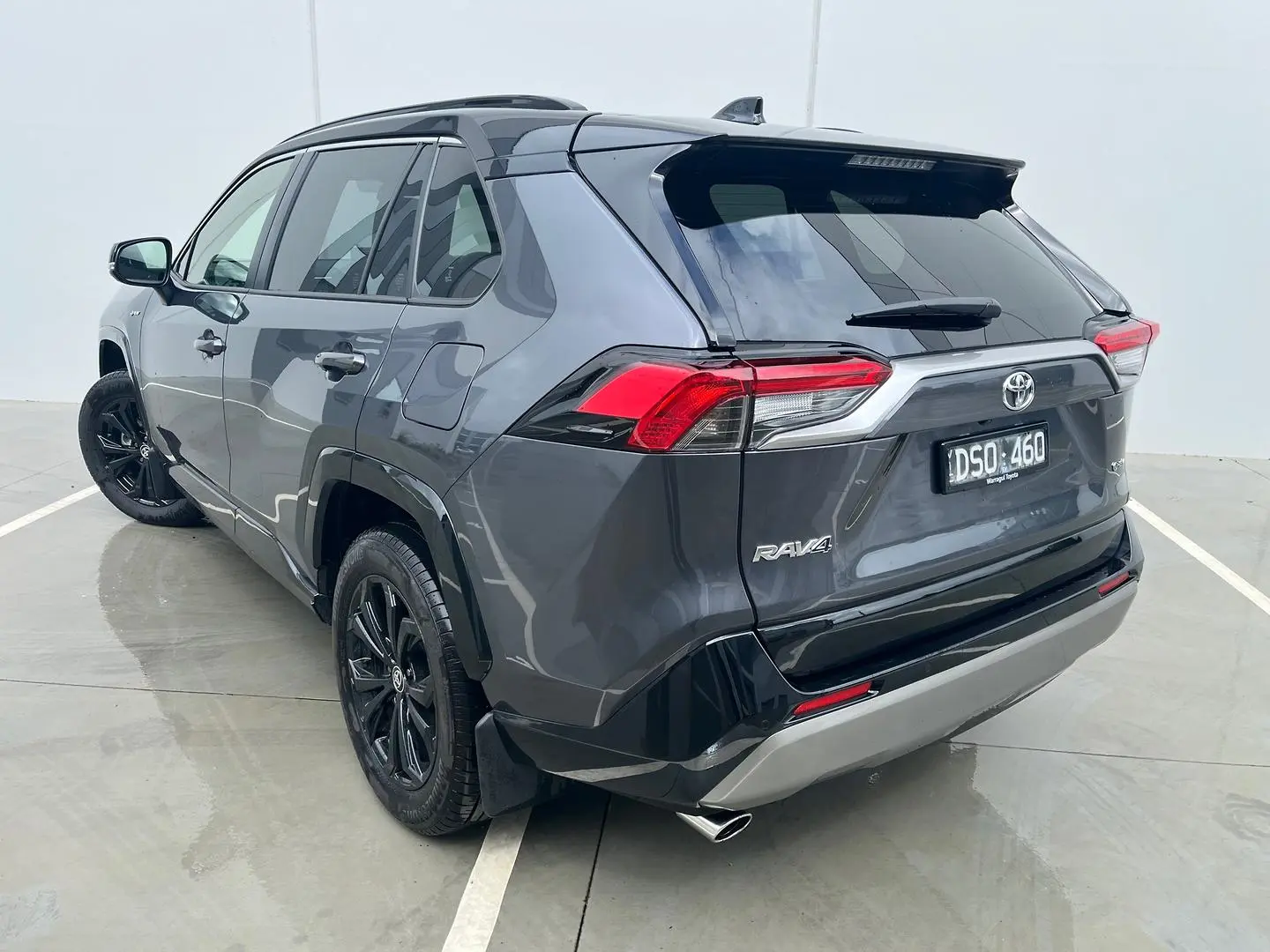 2025 Toyota RAV4 Gallery Image 11