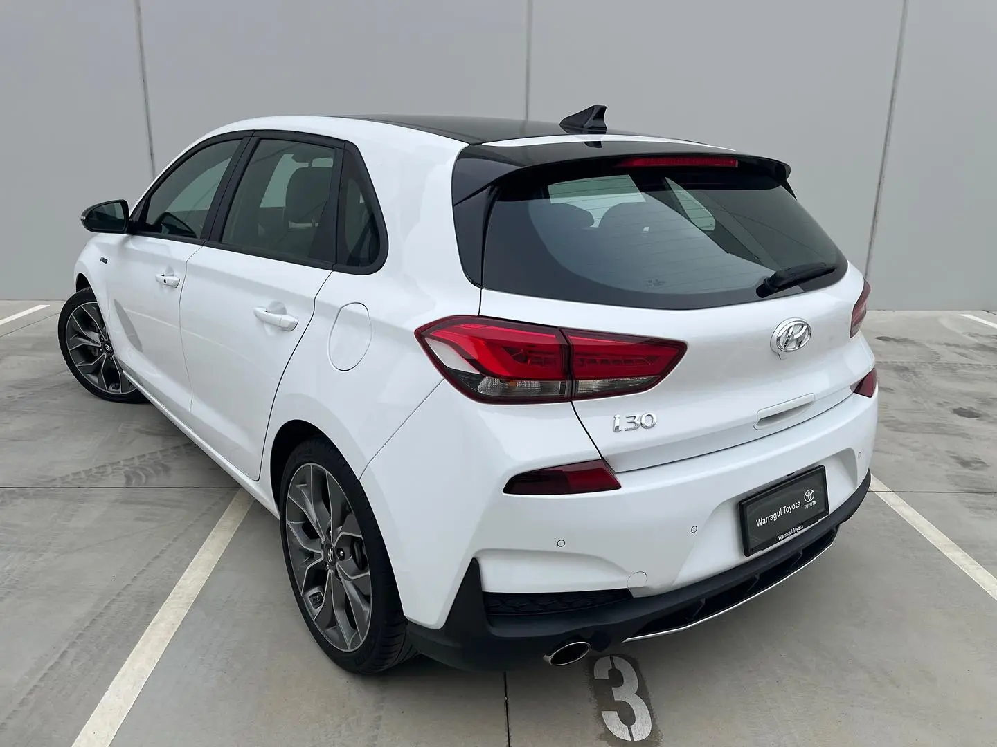 2021 Hyundai i30 Gallery Image 9