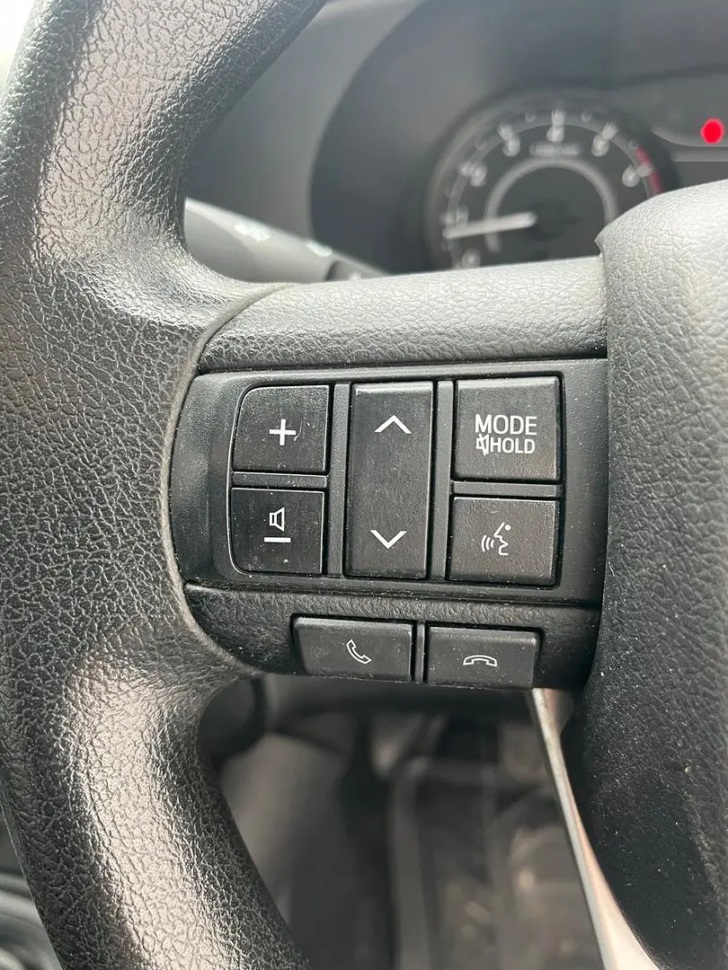 2018 Toyota Hilux Gallery Image 16