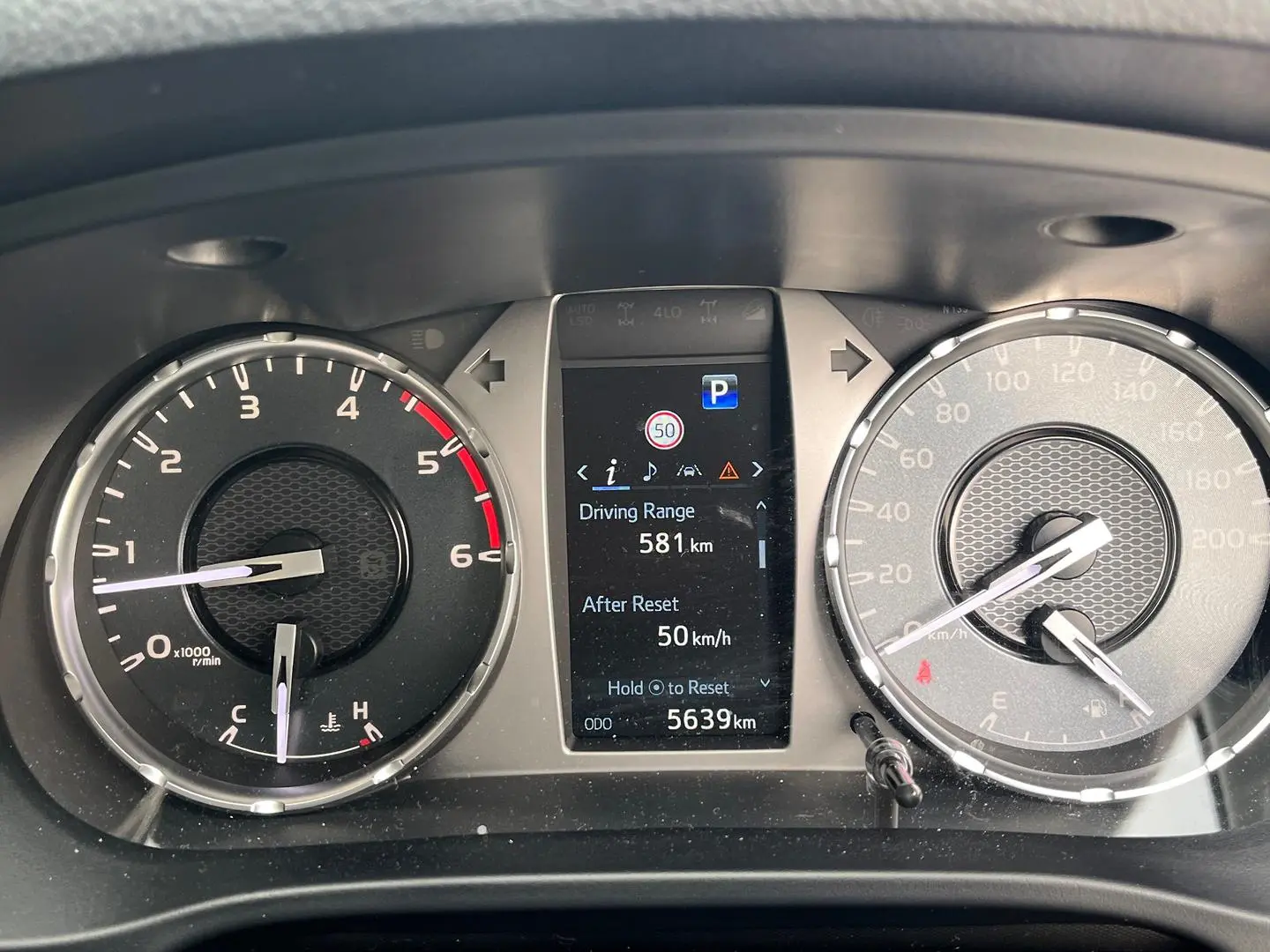 2024 Toyota Hilux Gallery Image 23