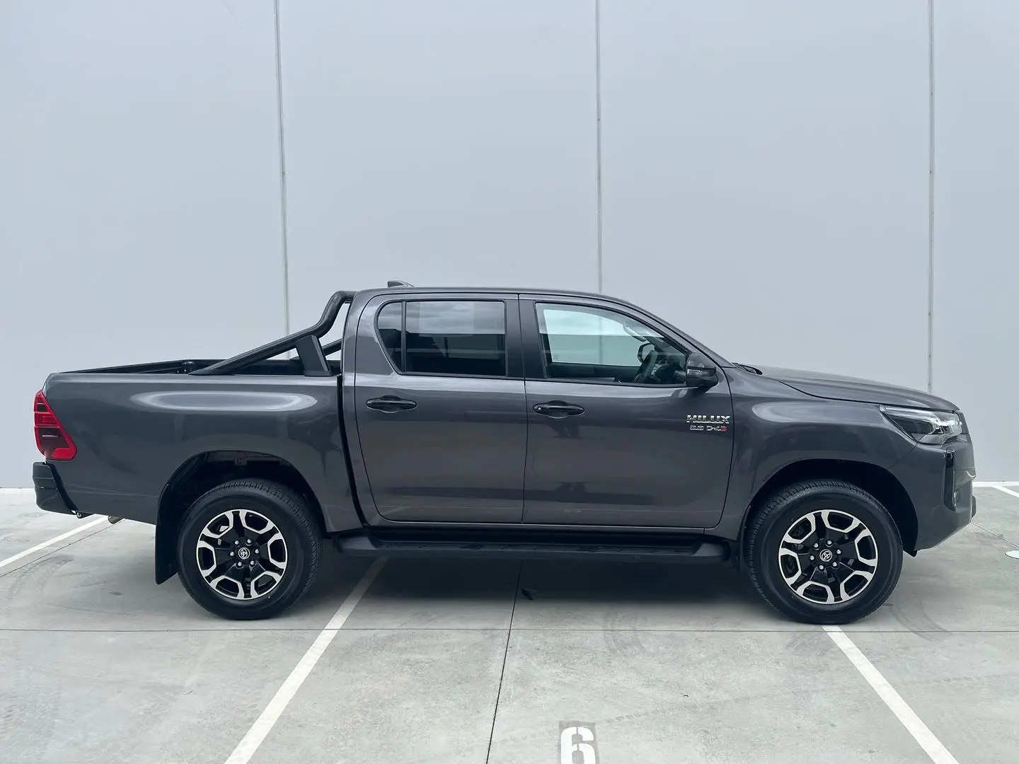 2025 Toyota Hilux Gallery Image 28