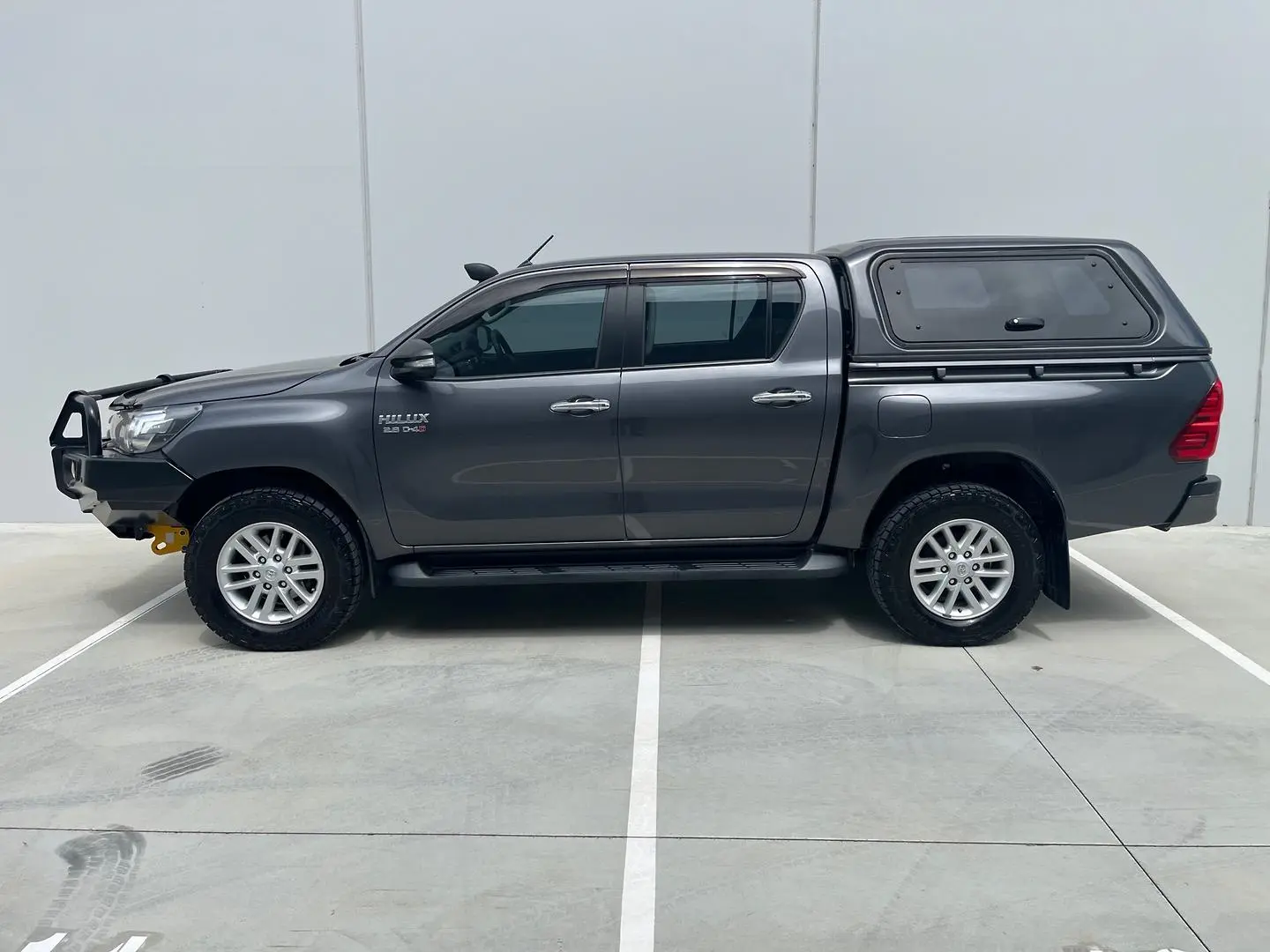 2016 Toyota Hilux Gallery Image 27