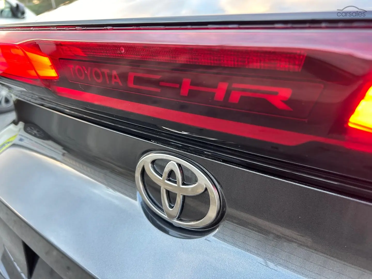 2024 Toyota C-HR Image 18