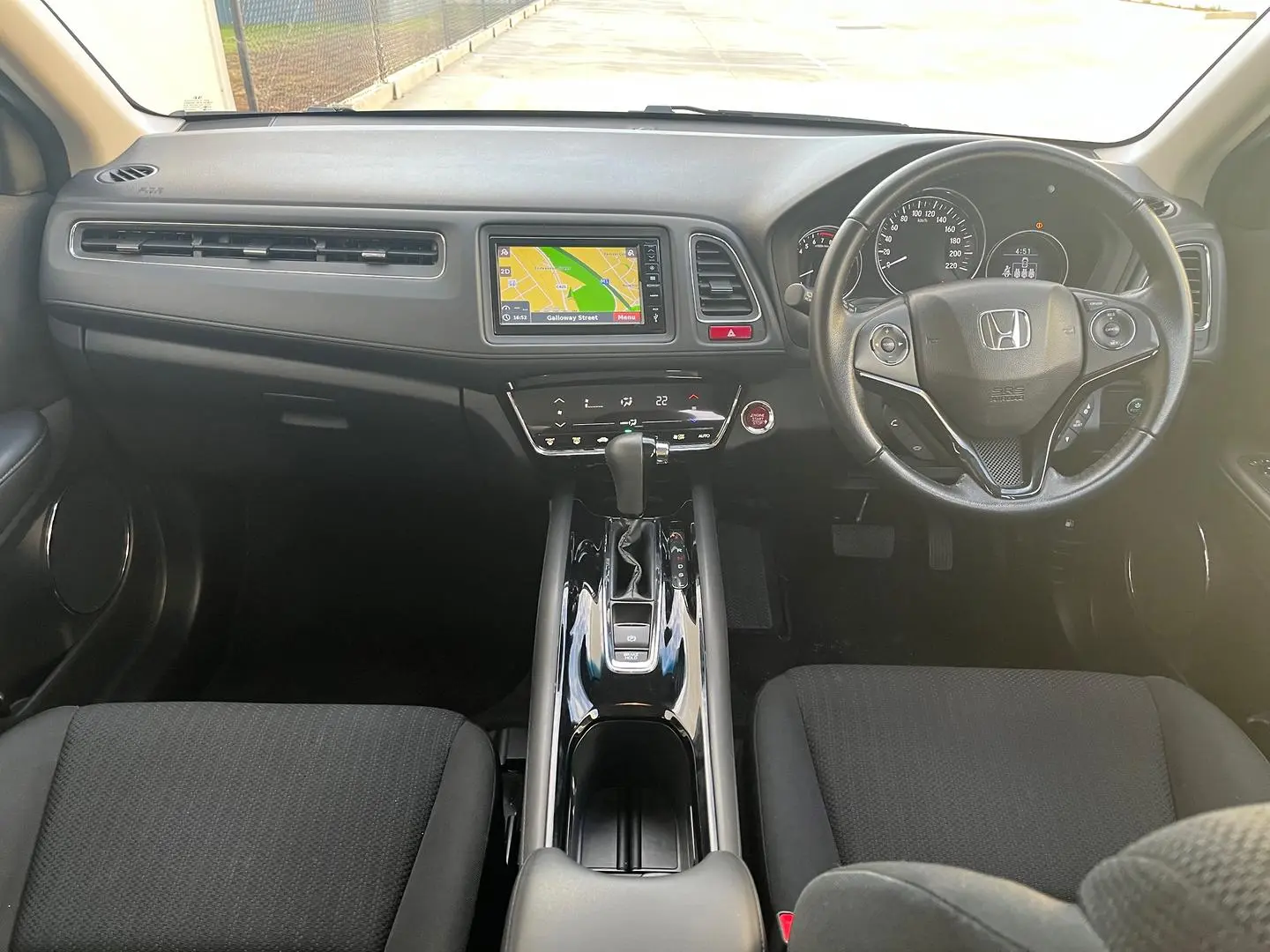 2018 Honda HR-V Gallery Image 15