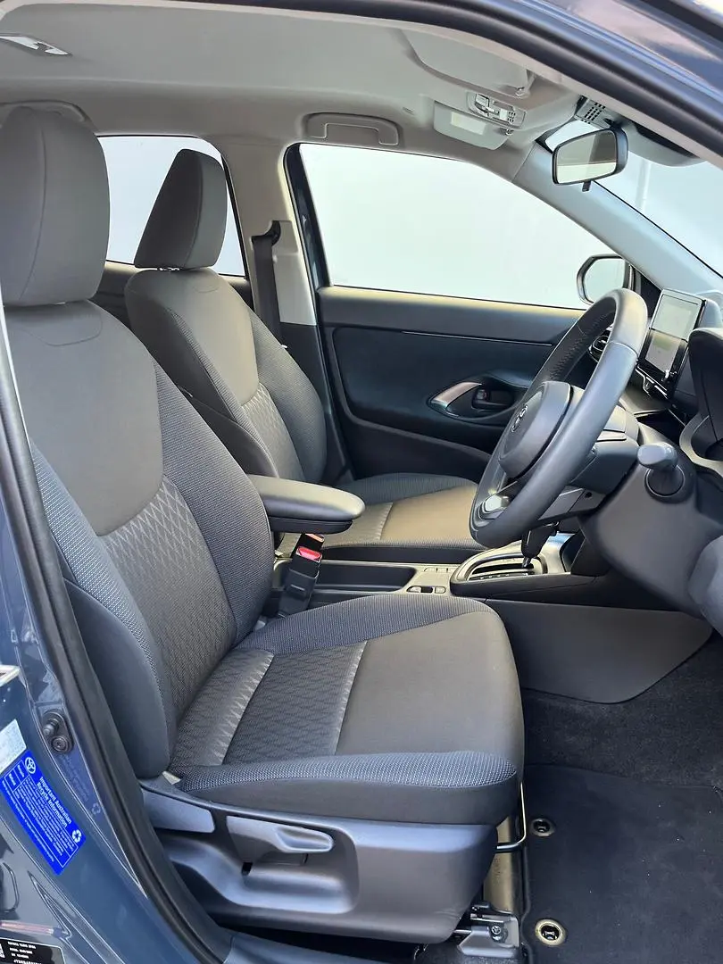 2025 Toyota Yaris Cross Gallery Image 17