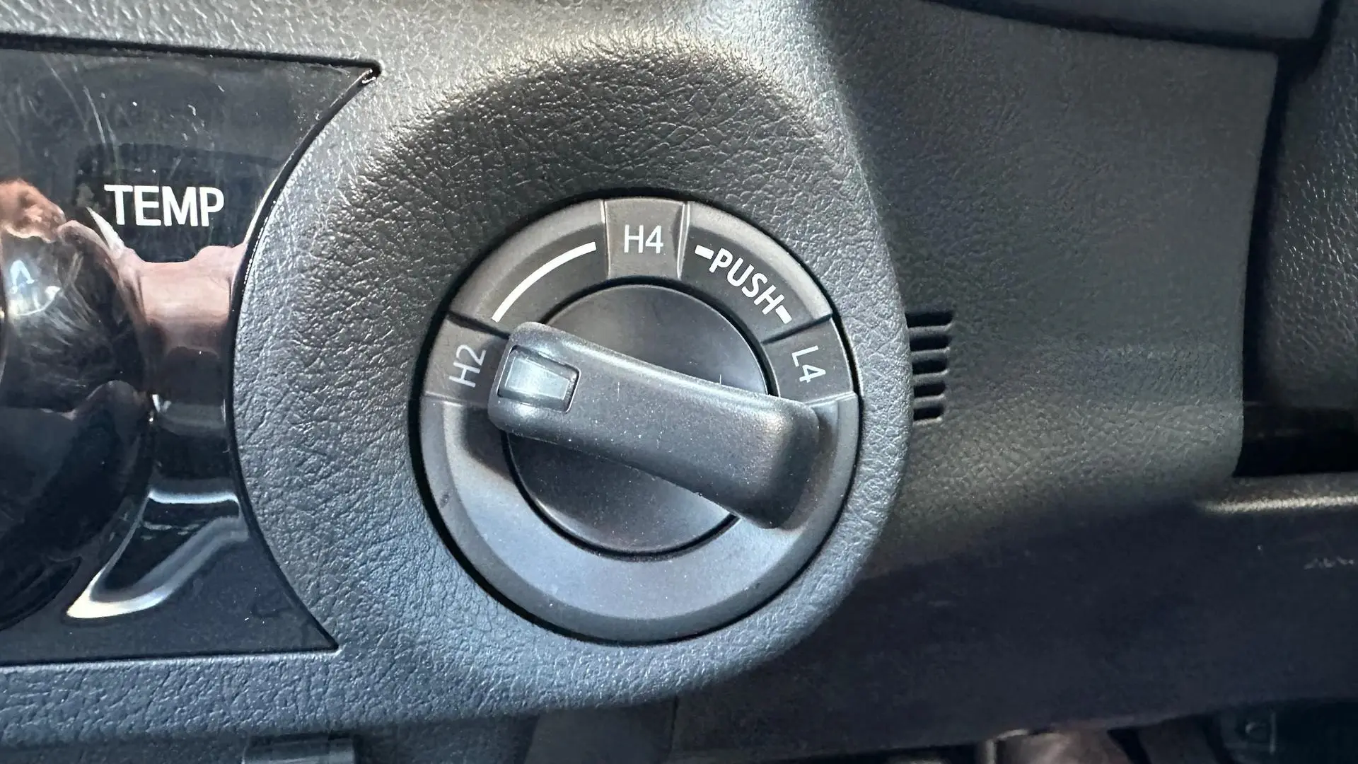 2021 Toyota Hilux Gallery Image 26
