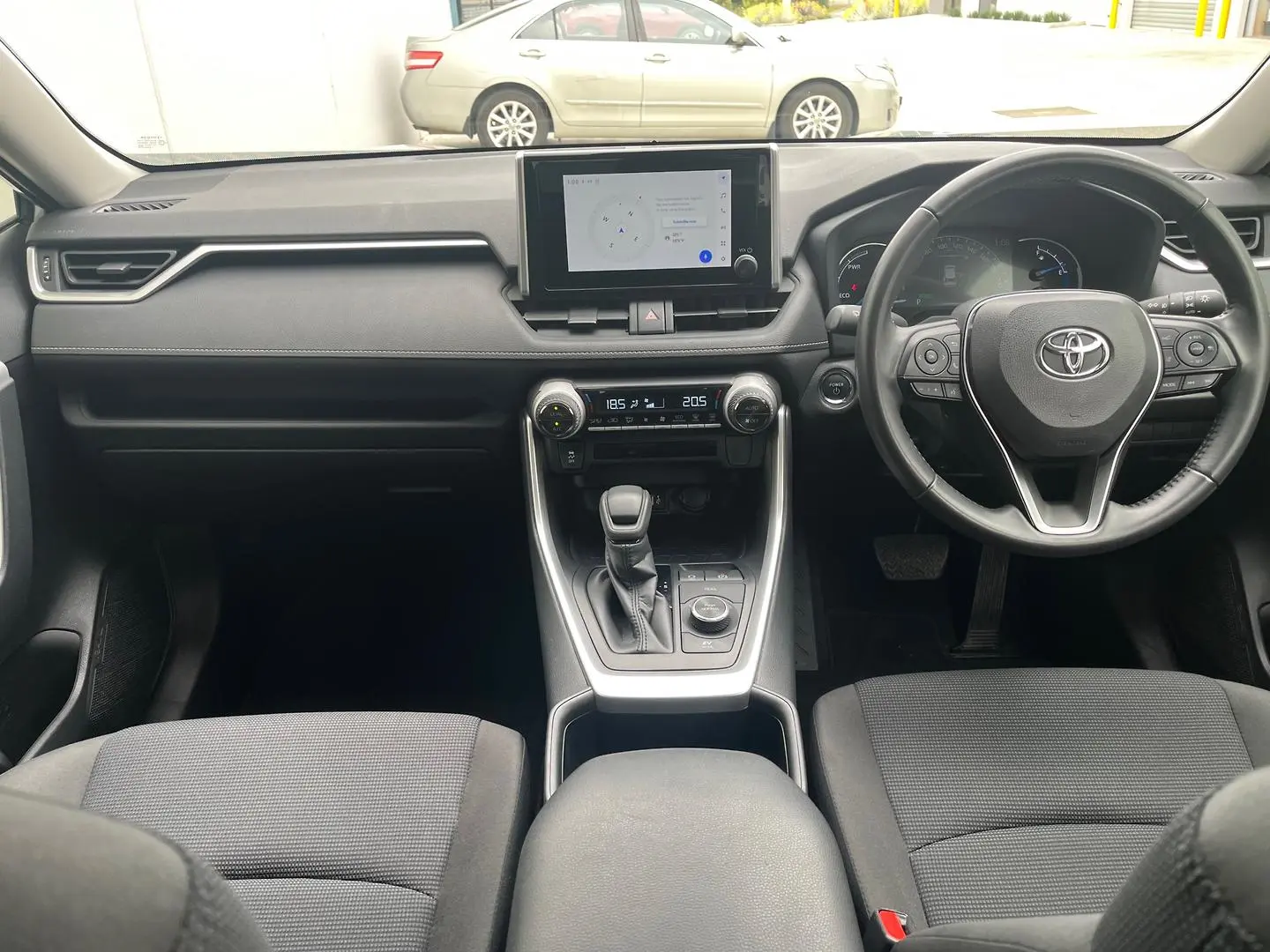 2023 Toyota RAV4 Gallery Image 19