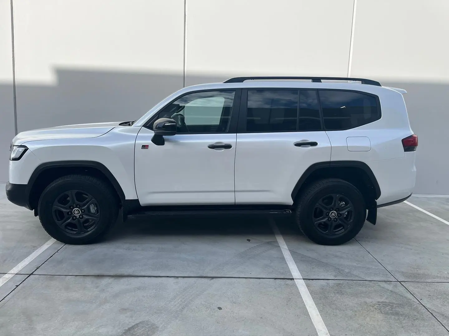 2025 Toyota Landcruiser Gallery Image 5