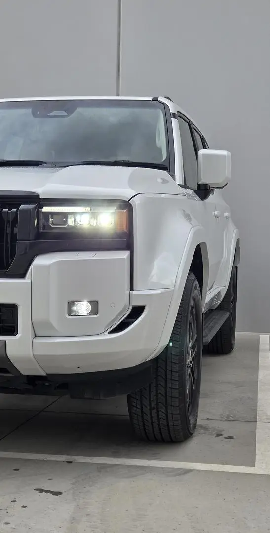 2025 Toyota Landcruiser Prado Gallery Image 4