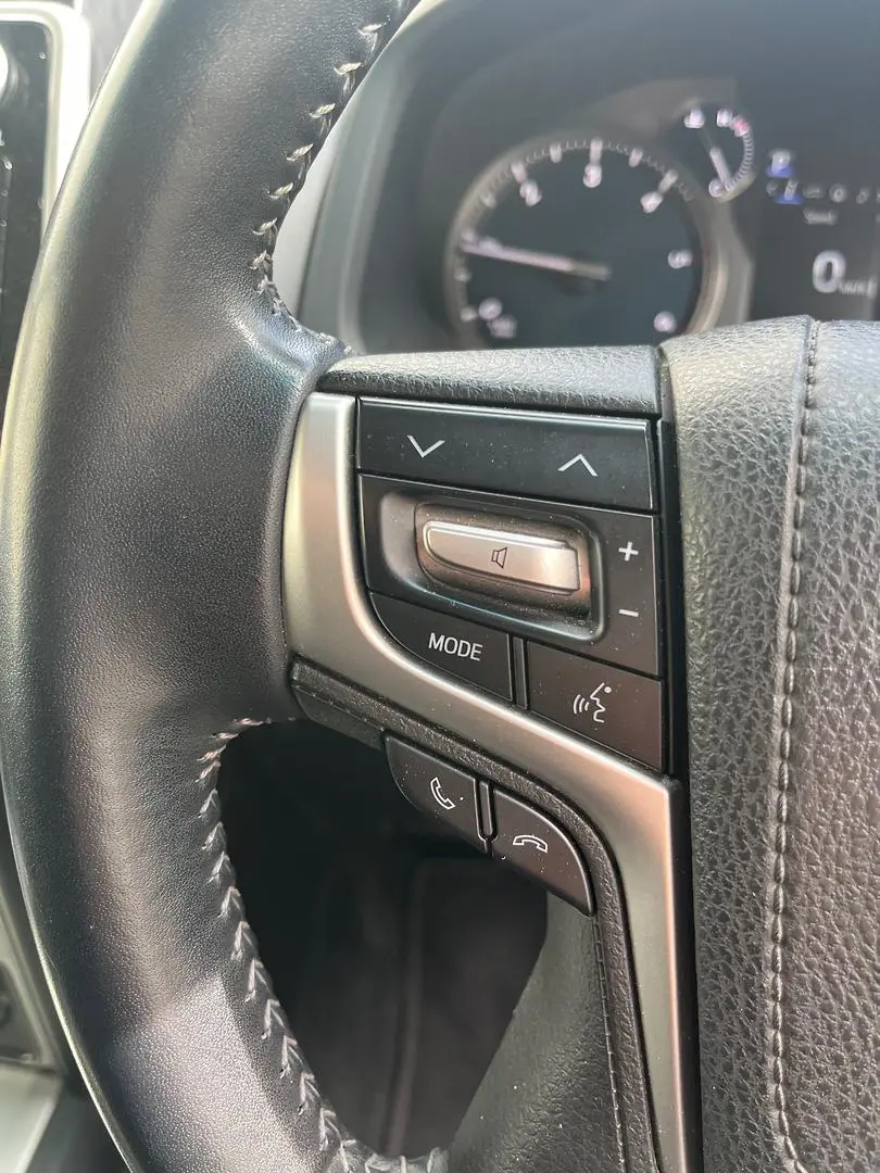 2018 Toyota Landcruiser Prado Gallery Image 23