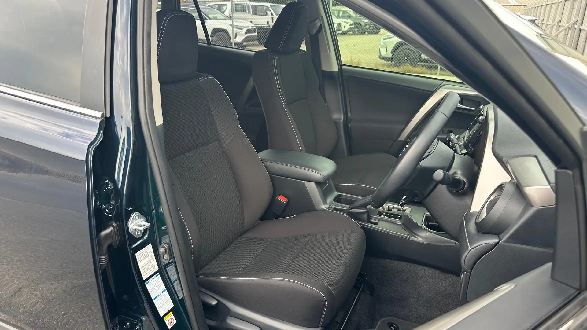 2018 Toyota Rav4 Gallery Image 14