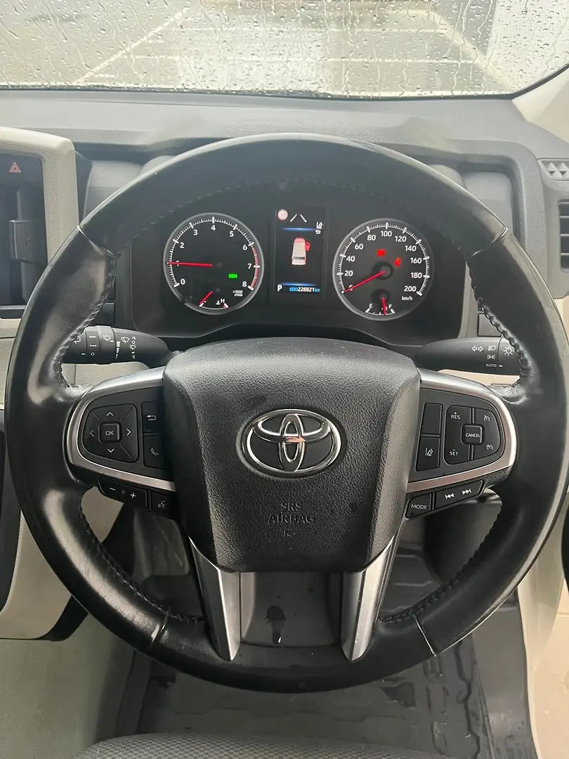 2019 Toyota Hiace Gallery Image 19