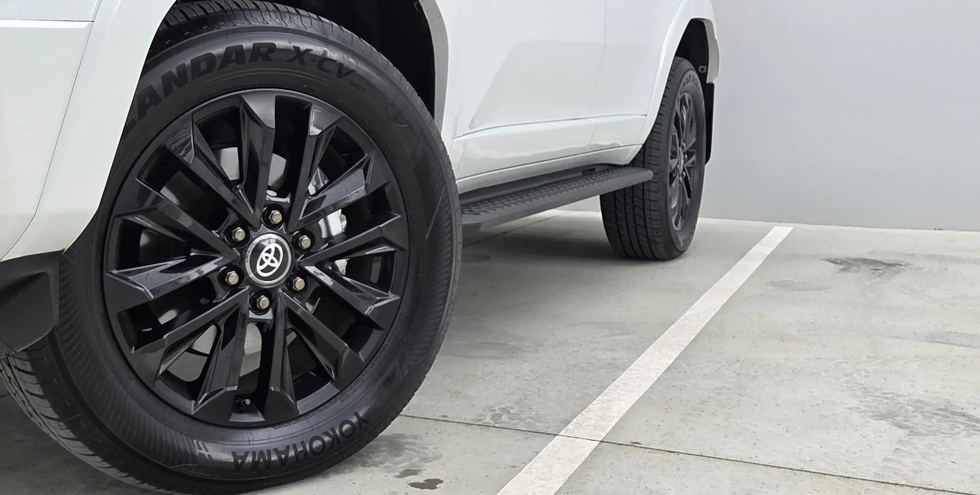 2025 Toyota Landcruiser Prado Gallery Image 31