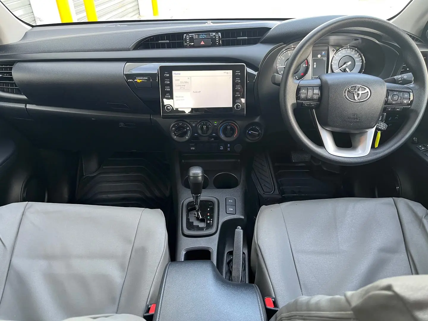 2024 Toyota Hilux Gallery Image 18