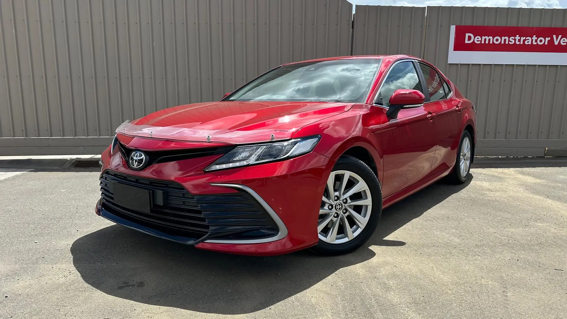 2021 Toyota Camry Gallery Image 3