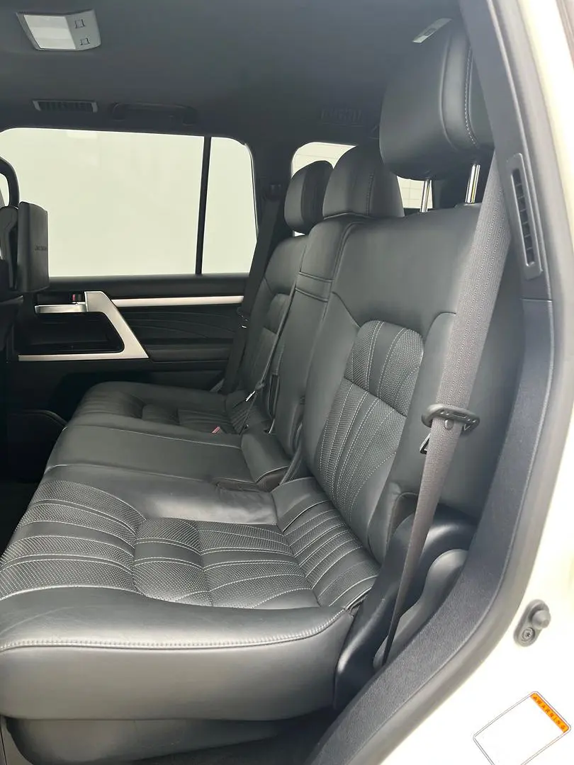 2021 Toyota Landcruiser Gallery Image 7