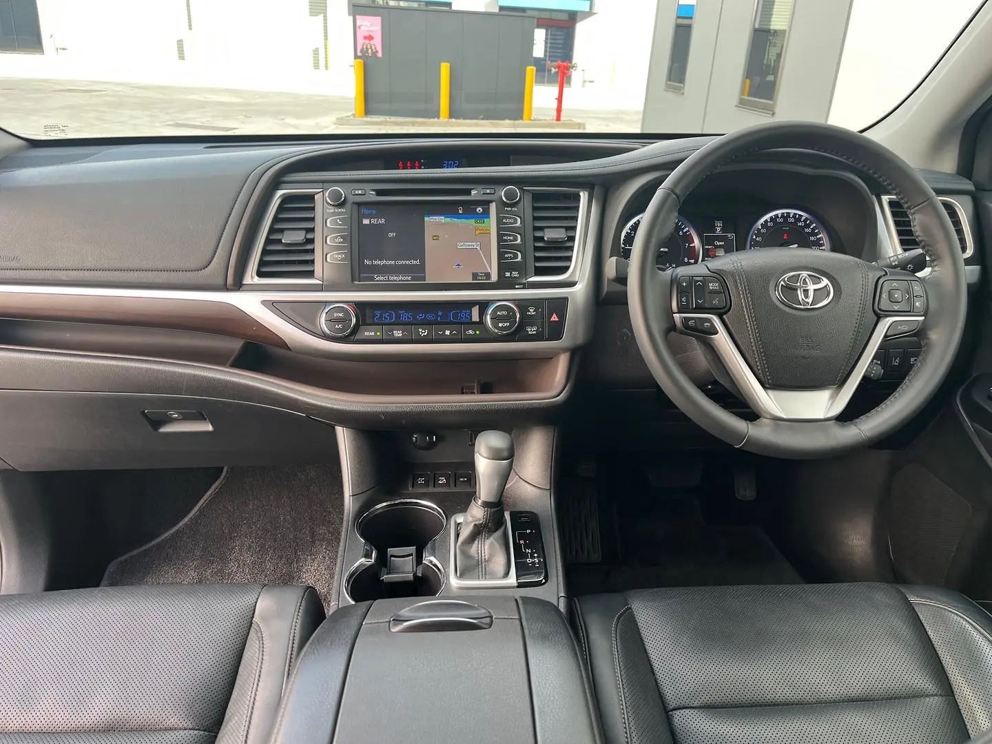 2015 Toyota Kluger Gallery Image 17