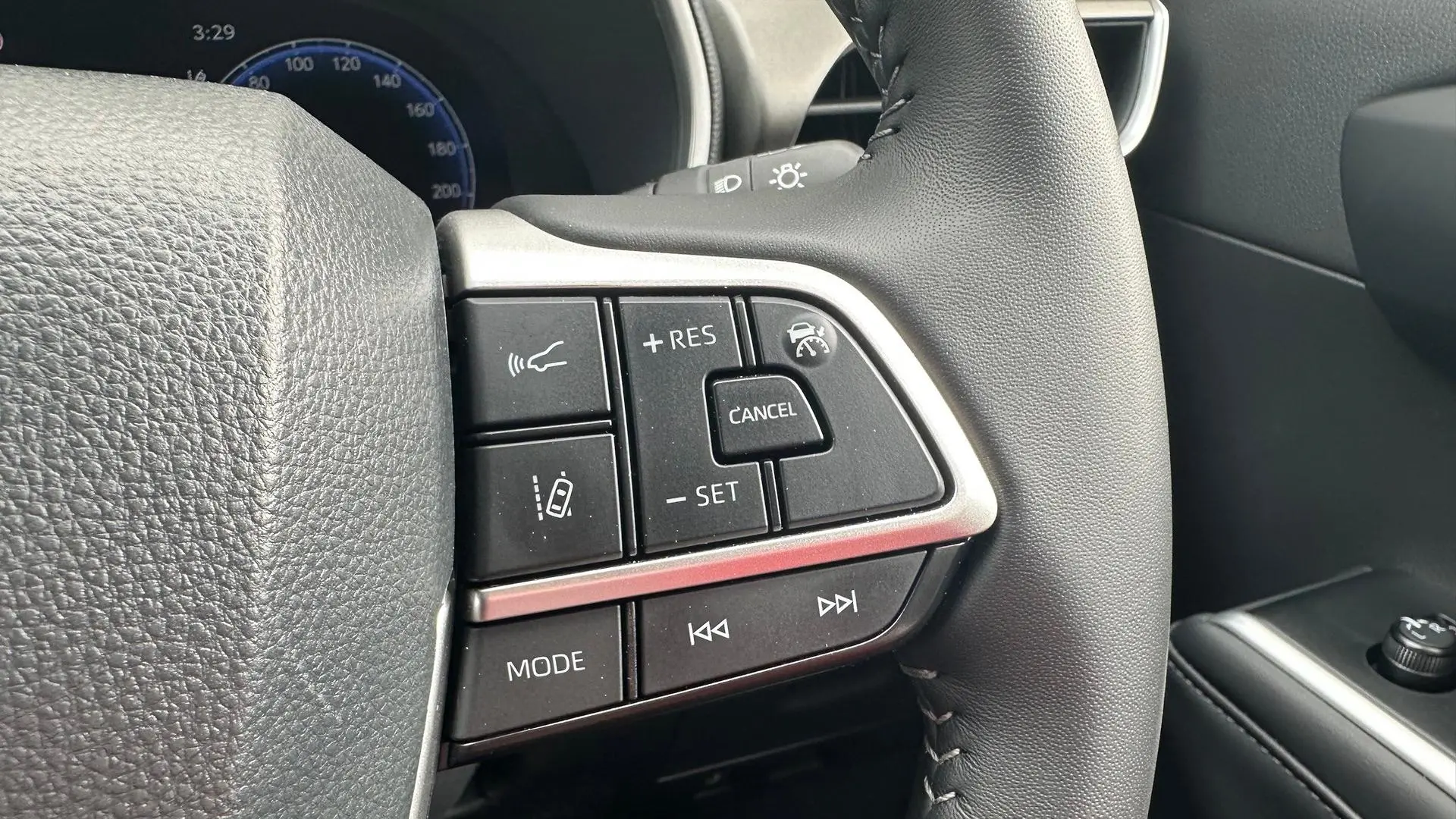 2025 Toyota Kluger Gallery Image 24