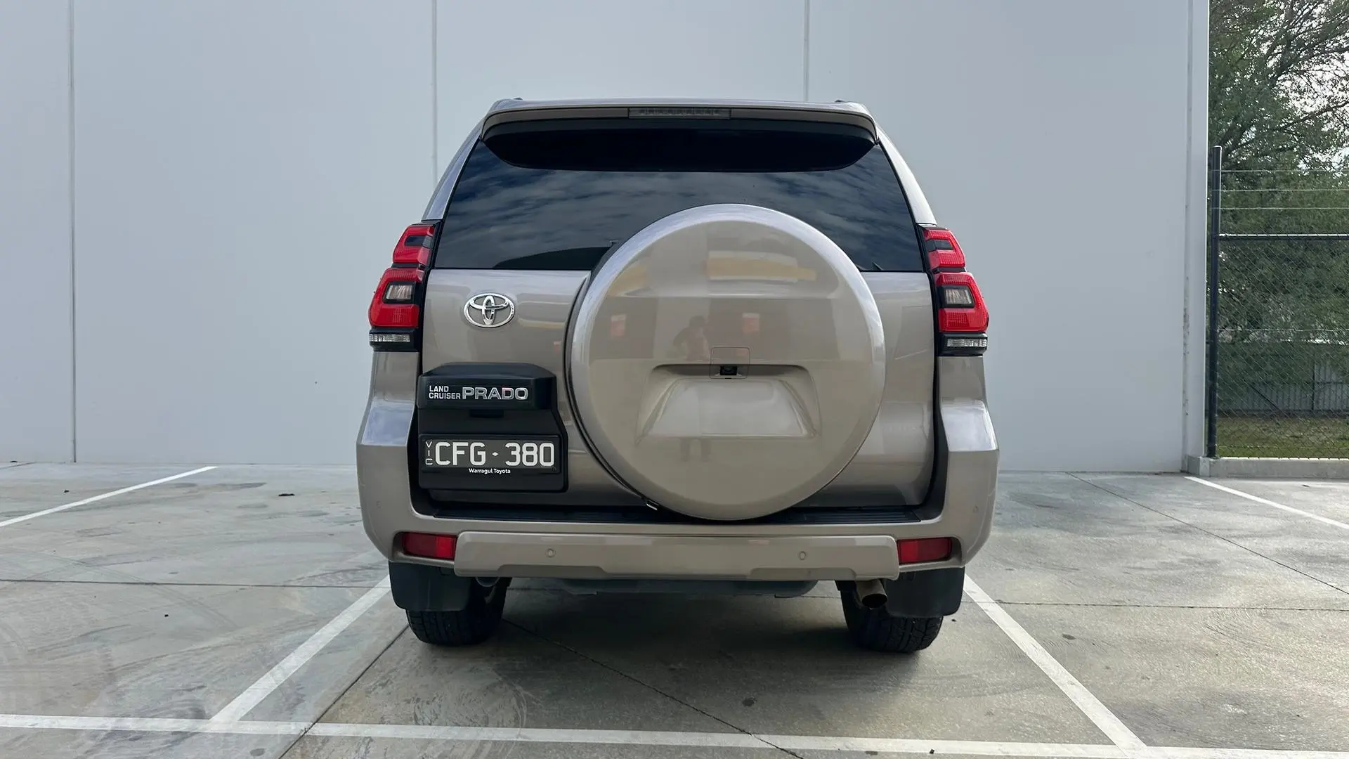 2022 Toyota Landcruiser Prado Gallery Image 12