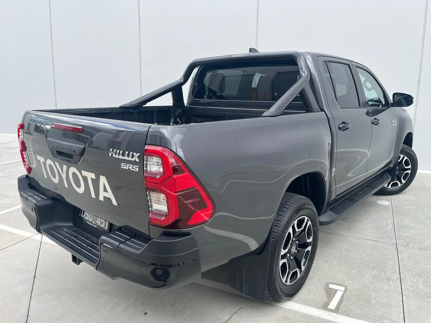 2025 Toyota Hilux Gallery Image 14