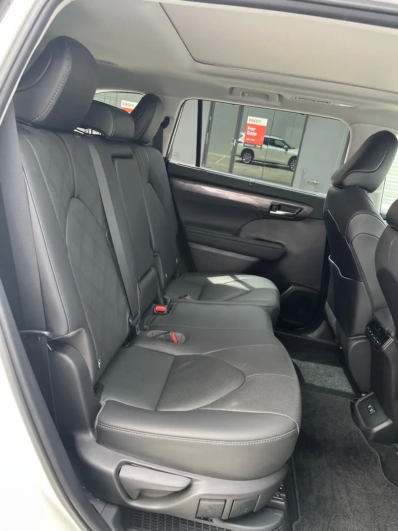 2021 Toyota Kluger Gallery Image 16