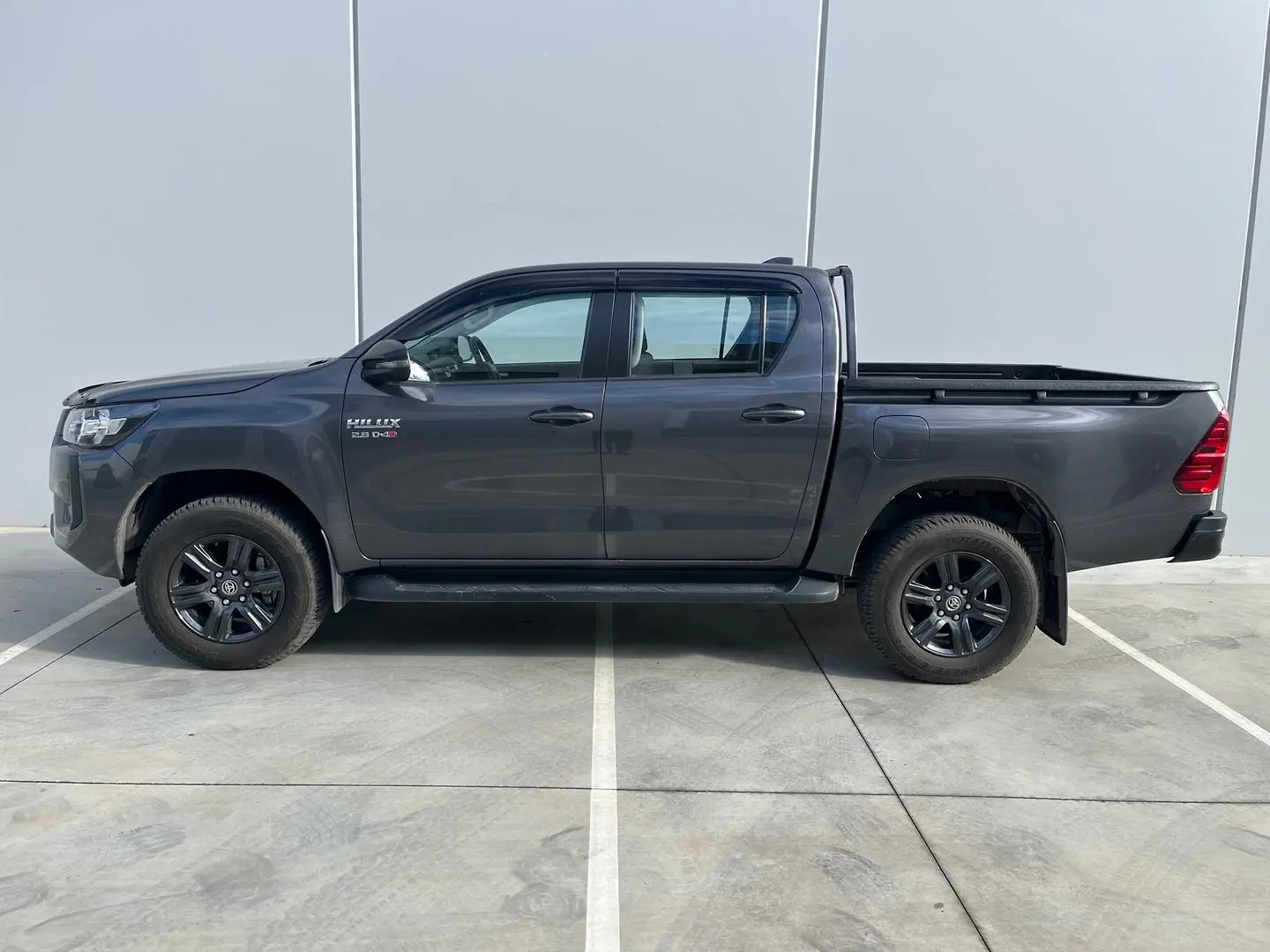 2024 Toyota Hilux Gallery Image 5