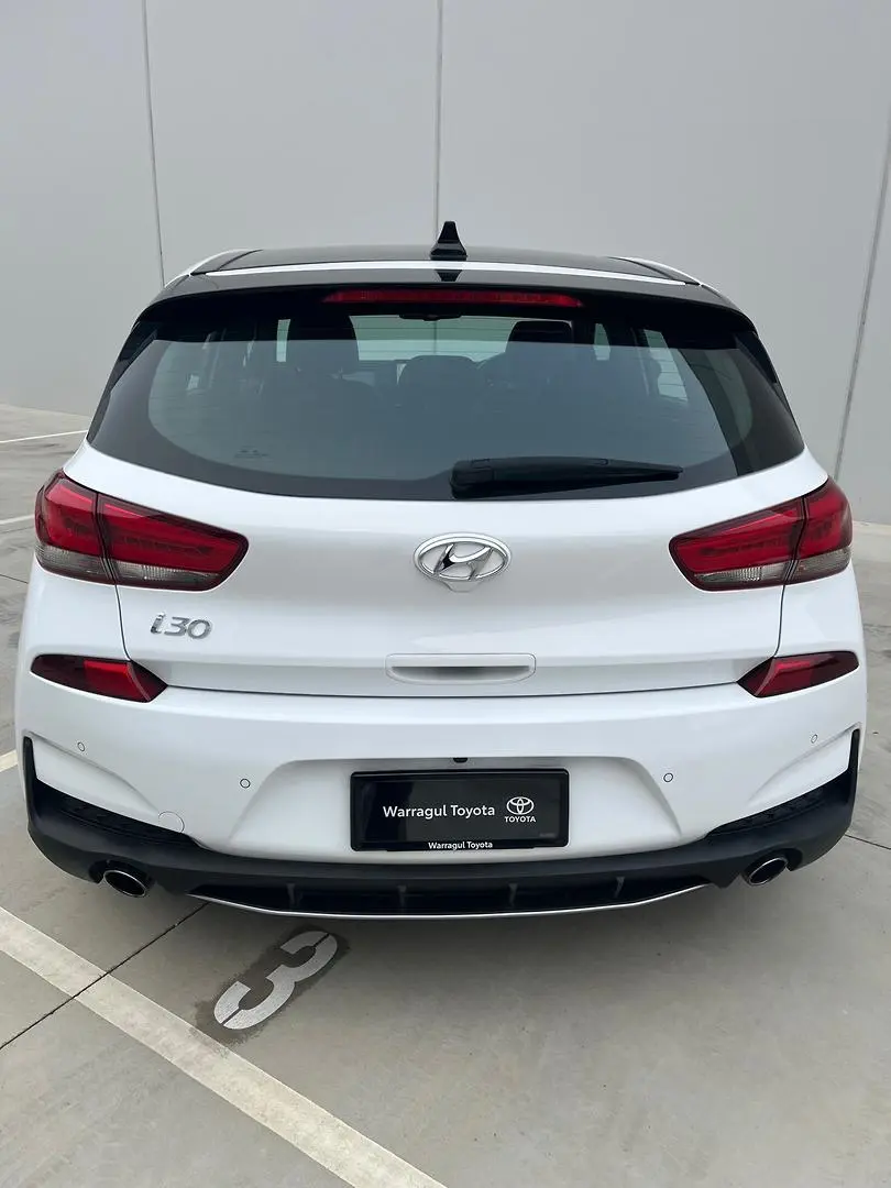 2021 Hyundai i30 Gallery Image 12