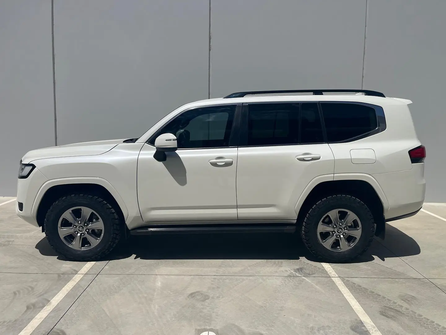 2022 Toyota Landcruiser Gallery Image 4