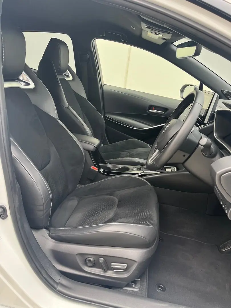 2025 Toyota Corolla Gallery Image 17